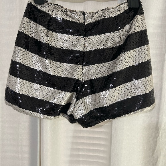 Selling festive pant set - Picture 5 of 5